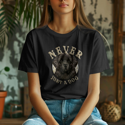 Newfoundland - Never Just A Dog. Heavyweight unisex T-shirt med rund halsringning | Gildan® 5000